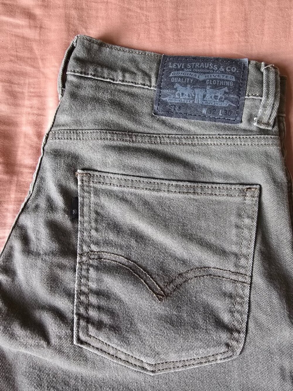 Levi's 513 Slim Straight LIKE NEW 32x30